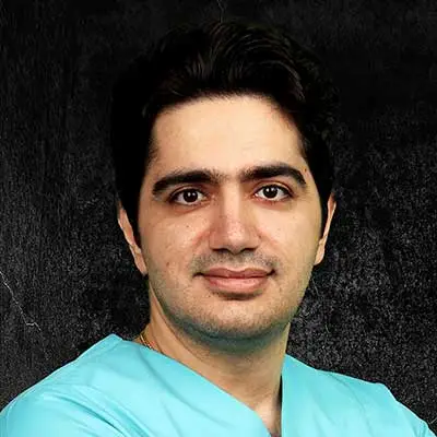 دکتر توحید ثابت مقدم متخصص جراحی لثه و پروتزهای دندانی - مرکز دندانپزشکی نیل